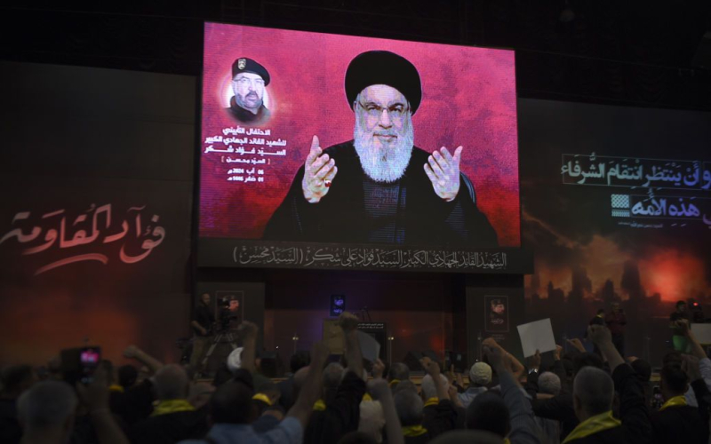 Anführer der terroristischen Hisbollah ; Hassan Nasrallah wurde eliminiert – IDF“ /></p>
<p><strong>Anführer der Terrororganisation Hisbollah Hassan Nasrallah wurde zusammen mit anderen Kommandeuren eliminiert.</strong></p>
<p>Am 27. September führte Israel einen massiven Luftangriff auf das Hisbollah-Hauptquartier in Beirut durch. Infolgedessen wurde der Anführer der Organisation, Hassan Nasrallah, getötet.</p>
<p>Dies wurde vom Pressedienst der IDF gemeldet.</p>
<p>„Hassan Nasrallah wird nicht länger in der Lage sein, die Organisation zu terrorisieren.“ Welt“, heißt es in der Nachricht.</p>
<p> < p>Es wird auch darauf hingewiesen, dass der Kommandeur der Südfront der Hisbollah, Ali Karki, eliminiert wurde.</p>
<p>„Nach genauer Aufklärung durch die IDF und die „Der israelische Sicherheitsdienst startete einen gezielten Angriff auf das Hauptquartier der Terrororganisation Hisbollah. Der Angriff wurde durchgeführt, während das Oberkommando der Hisbollah vom Hauptquartier aus operierte und terroristische Aktivitäten durchführte“, heißt es in dem Bericht.</p>
<p >Die IDF stellt fest, dass Hassan Nasrallah 32 Jahre lang die Hisbollah geführt und Entscheidungen über Angriffe auf Israel getroffen hat. Er war für die Leitung und Durchführung von Terroranschlägen auf der ganzen Welt verantwortlich, bei denen Zivilisten getötet wurden.</p>
<p>Beachten Sie, dass sich die Terrororganisation Hisbollah am 8. Oktober der Hamas im Krieg gegen Israel angeschlossen hat.</p>
<h4 > Verwandte Themen:</h4>
<p>Weitere Neuigkeiten</p>
<!-- relpost-thumb-wrapper --><div class=