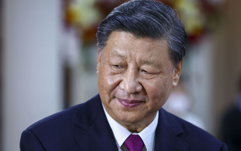 Si Jinping gab eine wichtige Erklärung zum Krieg in der Ukraine ab“ /></p>
<p><strong>Xi Jinping traf sich mit dem norwegischen Premierminister Jonas Store</strong></p>
<p>China wird weiterhin an einem arbeiten Politische Lösung des Krieges in der Ukraine.</p>
<p>Der chinesische Staatschef Xi Jinping sagte dies am 9. September nach einem Treffen mit dem norwegischen Premierminister Jonas Store und aktuellen Nachrichtenberichten.</p>
<p>Laut dem Chef der Volksrepublik China sagte Peking „wird Frieden und Dialog fördern“ und weiterhin dabei helfen, eine politische Lösung für den Krieg zwischen Russland und der Ukraine zu finden.</p>
<p>Xi sagte, China unterstütze alle Bemühungen um eine friedliche Lösung des Konflikts. Er äußerte die Hoffnung, dass alle Parteien „günstige Bedingungen für eine politische Lösung der Krise durch Dialog schaffen werden“.</p>
<p>Erinnern Sie sich daran, dass die Republik Südafrika kürzlich den Friedensplan Chinas und Brasiliens zur Beendigung des russischen Krieges unterstützt hat gegen die Ukraine.</p>
<p>Der sogenannte Friedensplan zwischen den beiden Ländern sieht Verhandlungen zwischen Russland und der Ukraine unter Beteiligung beider Länder als einzige Möglichkeit zur Lösung des Konflikts vor.</p>
<h4>Verwandte Themen :</h4>
<p>Weitere Neuigkeiten</p>
<!-- relpost-thumb-wrapper --><div class=