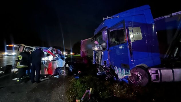 In der Nähe von Winniza kollidierte ein Lastwagen mit einem Kleinbus: Unter den sechs Toten waren zwei Kinder