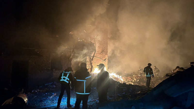 Explosionen in Krivoi Rog: 13 Menschen wurden verletzt, eine medizinische Einrichtung und ein Haus wurden beschädigt