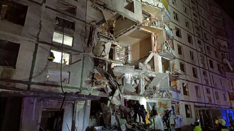 Explosionen in Charkow: Die Russische Föderation hat ein Hochhaus getroffen, es gibt Tote, 35 verletzt“ /></p>
<p>Foto: Kharkiv OVA</p>
<p><img decoding=