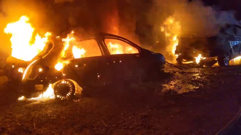 Explosionen in Charkow: Eines der Taxis prallte gegen ein Hochhaus, es gibt Verletzte