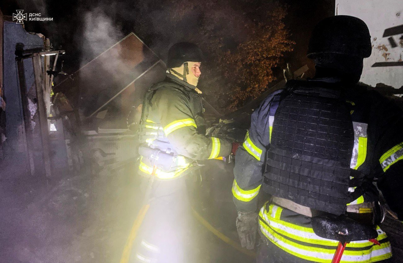 Explosionen in der Region Kiew: Herabfallende Trümmer töteten eine Frau und verletzten ein Kind