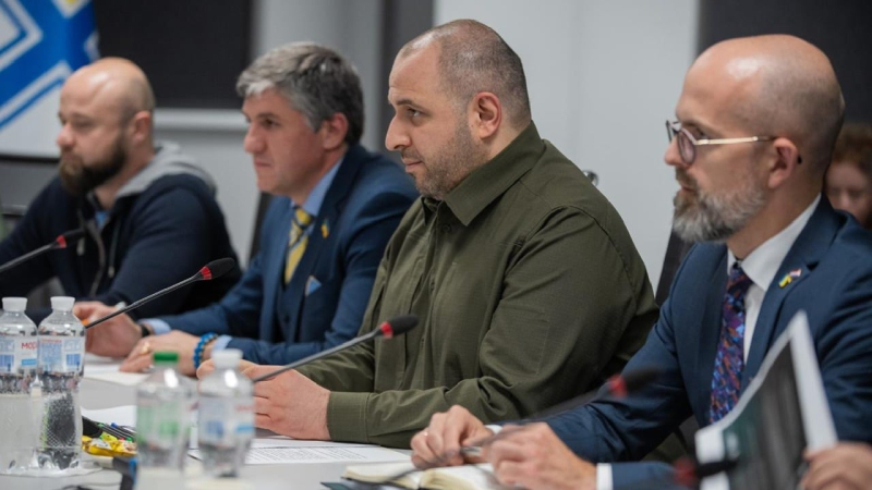 Die Ukraine erhielt die erste Charge F-16 von Niederlande“ /></p>
<p>Verteidigungsministerium </p>
<p><img decoding=