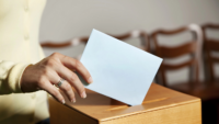 Wahlen in Georgien 2024: pro-russische Regierung feiert, und die Opposition protestiert“ /></p>
<p><img decoding=