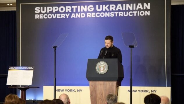 Zelensky: Der Beitritt der Ukraine zur NATO ist kein Verhandlungsobjekt, sondern ein präventiver Schritt zur Verhinderung eines Krieges auf der ganzen Welt“ /></p>
<p>Der Beitritt der Ukraine zur NATO ist kein Hineinziehen des Nordatlantikblocks in den russisch-ukrainischen Krieg und kein Verhandlungsobjekt in Friedensverhandlungen mit Russland.</p>
<p> < p>Diese Erklärung wurde vom ukrainischen Präsidenten Wladimir Selenskyj am 17. Oktober bei einem Briefing in Brüssel abgegeben.</p>
<h2>Der NATO-Beitritt ist kein Verhandlungsobjekt</h2>
<p>Präsident Zelensky wies darauf hin, dass die Ukraine dem Militärblock beitreten werde ist keine rote Linie.</p>
<p>Ich schaue mir gerade </p>
<blockquote >
<p>— Es ist nicht fair. Wenn Sie wirklich wollen und nicht nur sagen, dass die Ukraine in der NATO sein wird und dass dies für die Sicherheit des europäischen Kontinents sehr wichtig ist, dann sollte dies mit Taten einhergehen. Worte müssen immer mit Taten einhergehen. Es muss gezeigt werden, dass es nicht Putin ist, der den Kurs der ganzen Welt verändert, sondern im Gegenteil, dass die ganze Welt bereit ist, diesen oder jenen Aggressor zu ändern, der anfängt, außerhalb der Regeln der Welt zu leben. Und deshalb ist mir diese Frage wichtig, — Sagte Selenskyj.</p>
</blockquote>
<p>Der ukrainische Präsident sagte auch, dass er die Frage der Einladung der Ukraine in die NATO mit US-Präsident Joe Biden sowie den Präsidentschaftskandidaten Kamala Harris und Donald Trump besprochen habe.</p >
<p >Selenskyj erklärte zuvor, dass die Einladung der Ukraine zur NATO eines der Hauptargumente für die Beendigung des Krieges sei.</p>
</p></p>
<!-- relpost-thumb-wrapper --><div class=