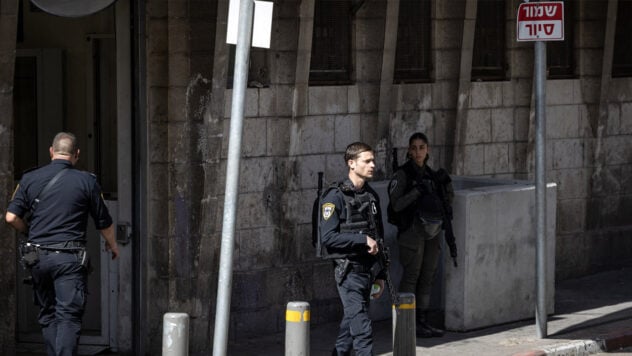 In Israel kam es am Busbahnhof in Beerscheba zu einer Schießerei, eine Frau wurde getötet