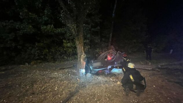 In Charkow flog ein VAZ von der Straße und überschlug sich: zwei Tote und drei Verletzte