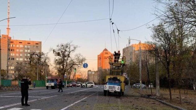 Explosionen in Kiew: UAV-Trümmer beschädigten Stromnetze und Gebäude der Schewtschenko-Nationaluniversität