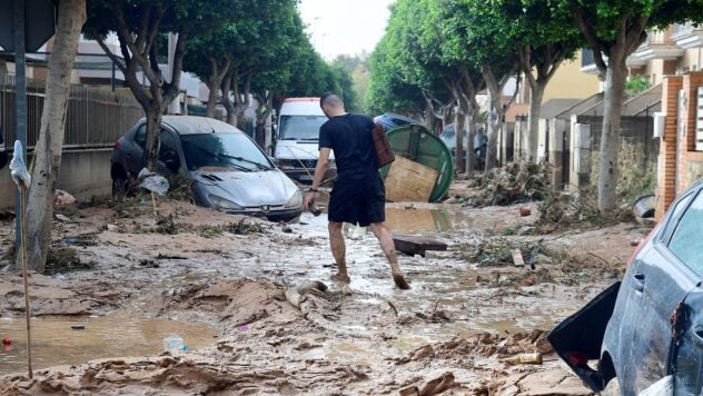 Überschwemmungen in Spanien: Das größte Militärkontingent in Friedenszeiten ist an der Liquidierung beteiligt