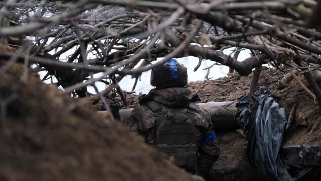Russische Truppen zerstörten eine Reihe von Befestigungen der ukrainischen Streitkräfte in der Region Donezk – OSUV Chortyzja“ /></p >
<p>Russische Truppen griffen mehrere an Befestigungen der Streitkräfte der Ukraine in der Region Donezk, wodurch sie zerstört wurden, was ihre weitere Instandhaltung unmöglich machte.</p>
<p>Dies wurde in der operativ-strategischen Truppengruppe Chortyzja gemeldet.</p>
<h2>Feindliche Truppen griffen Befestigungen der ukrainischen Streitkräfte in der Region Donezk an</h2>
<p>Feindliche Truppen griffen Befestigungen im Gebiet von Novy Komar und am südöstlichen Stadtrand von Sontsovka an.< /p>Jetzt beobachten sie </p>
<p>Als Ergebnis Diese Befestigung wurde an einigen Stellen zerstört, was ihre weitere Erhaltung unmöglich machte.</p>
<p>Außerdem griffen feindliche Angriffseinheiten die Befestigungen ukrainischer Truppen in den Stadtgebieten von Chasovoy Yar, am südöstlichen Stadtrand und in den Stadtgebieten im Süden von Kurachovo an.</p>
<p><img class=