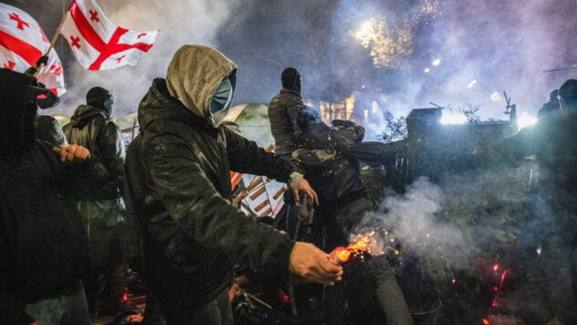 Großbritannien stellt die Unterstützung der georgischen Regierung aufgrund von Gewalt gegen Demonstranten ein