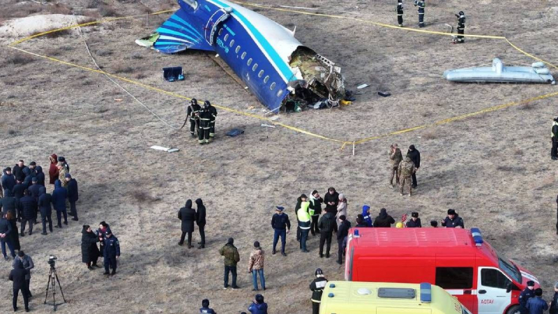 Flugzeugabsturz in Kasachstan: Unter den Passagieren sind diejenigen, die überlebt haben