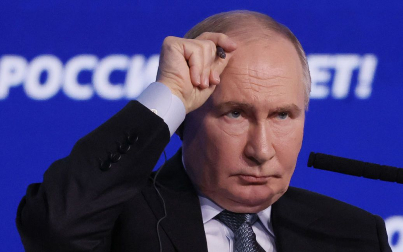 Putin bat Aliyev um Vergebung für den Vorfall mit dem Passagierflugzeug