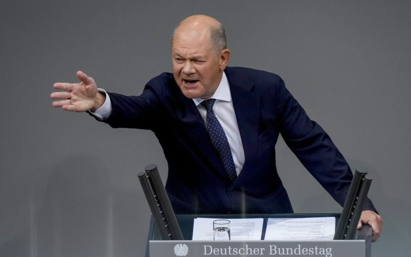 Scholz schrieb eine Nachricht an Putin aus Kiew: was er betonte“ /></p>
<p><strong>Die Hilfe wird so lange fortgesetzt erforderlich sein.</strong></p>
<p>Bundeskanzler Olaf Scholz versicherte, dass Deutschland die Ukraine weiterhin unterstützen werde. Und Putin muss sich dessen bewusst sein.</p>
<p>Der deutsche Bundeskanzler Olaf Scholz hat darüber geschrieben.</p>
<p>„Meine Botschaft aus Kiew an Putin: Wir werden die Ukraine auf lange Sicht unterstützen.“ „Wir werden dem ukrainischen Volk nicht schwächen – so sehr es will“, betonte Scholz.</p>
<p><img decoding=