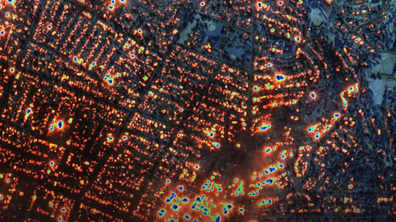 Waldbrände erreichen Hollywood Hills: gruselig Satellitenbilder von Los Angeles