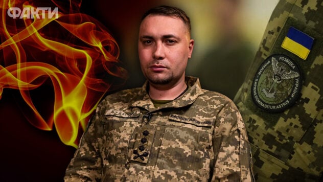 Dilemma im Jahr 2025 und die Niederlage der russischen Armee: Biographie von Kirill Budanov und Prognosen der Leiter der Hauptdirektion für Geheimdienste“ /> </p>
<p>Kirill Budanov wurde einer eine der Schlüsselfiguren hinter den Operationen ukrainischer Geheimdienstoffiziere nach der Besetzung der Krim und der umfassenden russischen Invasion am 24. Februar 2022. Heute, am 4. Januar, feiert er seinen Geburtstag.</p>
<p>Wer ist <strong>Kirill Budanov</strong>, seine Biografie und die wichtigsten Fakten aus seinem Leben, was ist über die Familie, das Alter und die Karriere des Oberhaupts bekannt? des GUR — Weitere Informationen finden Sie im Material von ICTV Facts.</p>
<ul>
<li>Wer ist Kirill Budanov</li>
<li>Kirill Budanov — Biografie und Fakten aus dem Leben</li>
<li>Budanovs Teilnahme an Militäreinsätzen</li>
<li>Versuche über das Leben des Chefs der GUR Budanov</li>
<li>Budanovs Familie: Was ist über seine Familie bekannt? Eltern, Frau und Kinder</li>
<li>Vergiftung von Budanovs Frau</li>
<li>Wichtige Aussagen und Prognosen von Budanov</li>
</ul>
<h2>Wer ist Kirill Budanov</h2>
<p>Kirill Alekseevich Budanov ist der Leiter der Hauptnachrichtendirektion des Verteidigungsministeriums der Ukraine.</p>
<p>Jetzt schaue ich zu </p>
<p>Er nahm diese Position bereits vor Beginn der umfassenden Invasion ein, nämlich am 5. August 2020.</p>
<h2>Kirill Budanov — Biografie und Fakten aus dem Leben</h2>
<p>Kirill Budanov wurde am 4. Januar 1986 in Kiew geboren. Heute wird er 39 Jahre alt.</p>
<p>Laut offenen Quellen erhielt er von 2003 bis 2007 eine militärische Ausbildung am Odessa Institute of Ground Forces der Fakultät für Airmobile Forces.</p>
<p>Nach seinem Abschluss an der Bildungseinrichtung begann er 2007 seinen Dienst in den Spezialeinheiten der Hauptnachrichtendirektion des Verteidigungsministeriums der Ukraine.</p>
<p>Im Jahr 2020 wurde Kirill Budanov stellvertretender Direktor der Abteilung für des Auslandsgeheimdienstes.</p>
<p>Bereits im August 2020 ernannte ihn der Präsident der Ukraine, Wladimir Selenskyj, zum Leiter der Hauptnachrichtendirektion des Verteidigungsministeriums der Ukraine.</p>
<p><img decoding=