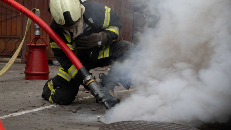 Brand auf dem Chreschtschatyk in Kiew: Ein unterirdischer Kabelsammler brannte