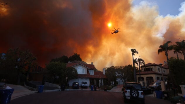 10.000 Häuser gefährdet: Evakuierung wegen Brand in Los Angeles angeordnet