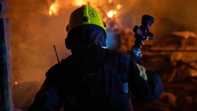 Explosionen in Charkiw: Ankünfte und Brände in zwei Bezirken, Verwaltungsgebäude beschädigt