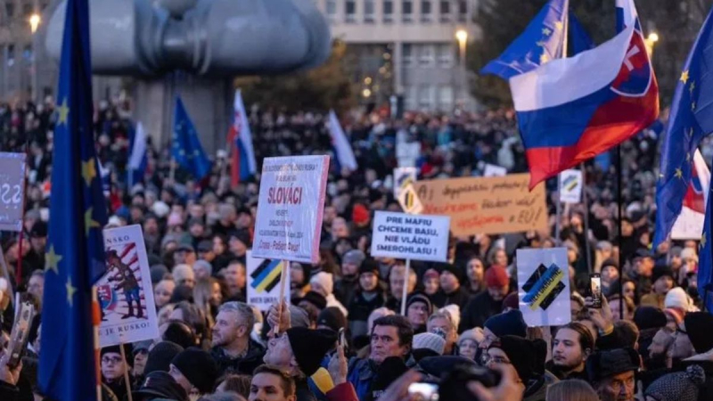 GUR reagiert scharf auf Ficos Vorwürfe bei der angeblichen Organisation von Protesten in der Slowakei