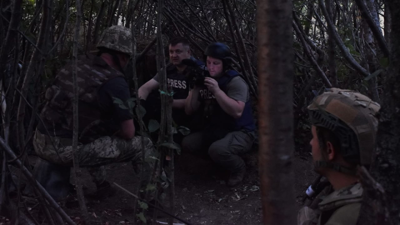 In Woltschansk schossen Russen auf ein Filmteam: Kameramann verletzt