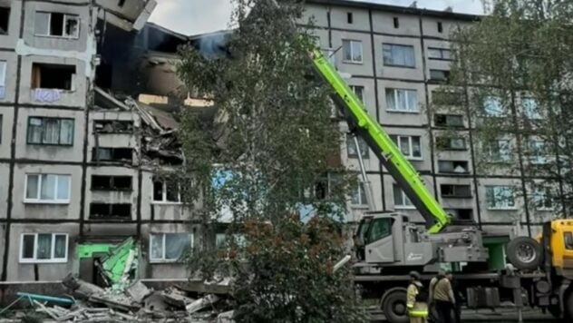 Russian Drone Hit das Five-Story-Gebäude in den Doneetsk-Regionen. Die Region Donezk, die russische UAV fiel in ein Wohngebäude. Infolge des Drohnenangriffs wurden mehrere Etagen zerstört, ein Feuer entstand, zwei Menschen wurden verletzt, sie suchten nach anderen Opfern unter den Trümmern. </p>
<h2> Angriffsdrohne </H2> </p>
<p> Nach den Informationen der Regionalanwaltschaft des Donezk -Staatsanwaltschaft und des staatlichen Notfallministeriums wurde der Schlag am 30. Mai um 02:30 Uhr nachts ausgetragen. Src = “/wp-content/uploads/2025/05/0d71d9bdf4a96a2e4410570d40a9883a.jpg” Alt = “Russian Drohne traf das fünfstöckige Gebäude in der Region Doneetsk: Leute, die nach Menschen suchen”/> </p>
<p>
<p>
<p>
<p>
<p>
<p>
<p>
<p>
<p>
<p>
<p>
<p>
<p>
<p>
<p>
<p>
<p>
<p>
<p> <P> <P Id. Caption- Caption- Caption-550-/P. Class = 