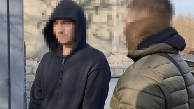 Die SBU-SBU-SBU-SWOGOGE-Boards der russischen Federation der russischen Föderation. </p>
<p> Mitarbeiter der SBU und der nationalen Polizei haben fünf Personen festgenommen, die in verschiedenen Regionen der Ukraine in Brandstiftung tätig waren. Einer der Angeklagten nach Russland versuchte, die Synagoge in Krivoy Rog zu zerstören. </p>
<p> Dies wurde im Sicherheitsdienst der Ukraine gemeldet. </p>
<p> <l2> Fünf weitere Brandstifter, die die Befehle der Russischen Föderation erfüllten. Der Sicherheitsdienst und die nationale Polizei enthüllten neue Versuche der Russischen Föderation, die interne Situation in der Hauptstadt und in den Regionen vorne zu schütteln, — Der SBU -Bericht. </p>
</blockquote>
<p>Einer der Schergen der russischen Sonderdienste wurde in <strong> Krivoy Rog </strong> freigelegt. Dort haben sie einen 14-jährigen Teenager festgenommen, der versuchte, die lokale Synagoge zu verbrennen. </p>
<p> Jetzt sehen sie </p>
<p> nach Brandstiftung aus, der Typ hat zwei sogenannte Molotow-Cocktail gemacht. Laut den Anweisungen des Feindes wartete er auf die Nacht, kam zur Synagoge und brachte die Haustür in Brand, in der Hoffnung, dass sich das Feuer schnell ausbreiten würde. </p>
<p>Laut der Untersuchung traten die Invasoren in den Teenager ein, als er nach einfachen Einnahmen in Telegrammkanälen suchte. Anstelle des versprochenen Geldes erhielt er jedoch einen Verdacht des begangenen Verbrechens. </p>
<p> in <strong> der Dnipropetrovsk -Region </strong> hat zwei weitere Angreifer inhaftiert. Als Gegenleistung für schnelle Einnahmen erklärten sich die Deserteure ein, die Autos des ukrainischen Militärs in Brand zu setzen. </p>
<p> Nachdem die Angreifer die Abholung der Verteidiger in Brand gesetzt hatten, erhielten sie eine neue Aufgabe — Machen Sie eine zu Hause hergestellte Bombe für einen Terroranschlag. Aber die SBU intervenierte rechtzeitig und hielt sie nach der ersten Brandstiftung fest. </p>
<p><Img class = 