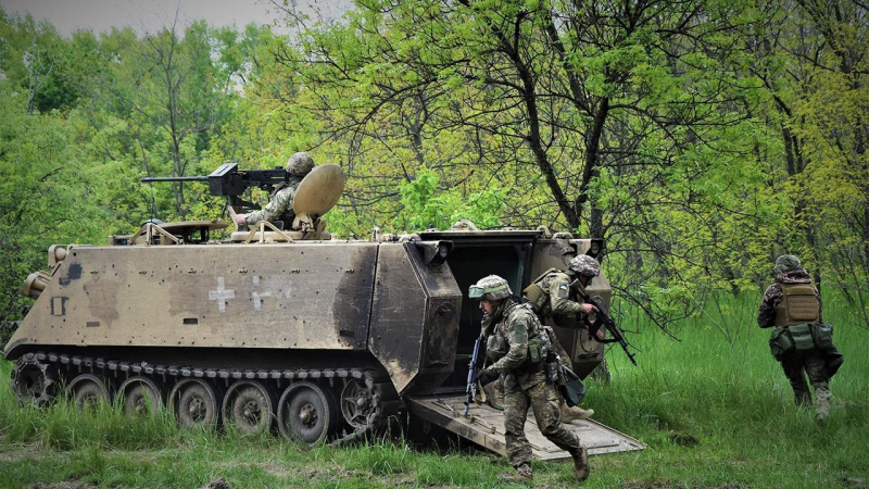 Universal Warriors: Was ist über die Marine-Kernperson und seine Beteiligung in der Russian Federation