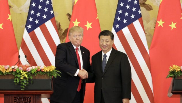 Unsere Beziehung war sehr gut: Trump hat das Gespräch mit Xinpin ankündigt. Der Leiter Chinas XI. Jinping bis zum Ende der laufenden Woche vor dem Hintergrund eines neuen Handelsabkommens zwischen den Ländern. </p>
<p> berichtete er am 12. Mai während einer Pressekonferenz im Weißen Haus. </p>
<h2> Trump freut sich über die Verhandlungen zwischen den USA und China </H2> </p>
<p> Donald Donald Donald Donald Donald Trump äußerte sich mit den Ergebnissen von Verhandlungen zwischen den Vereinigten Staaten und China, die am Vorabend Genfs gehalten werden. Er betonte, dass die Diskussionen zu &#8220 führten; Ein vollständiger Neustart der Beziehung ” Zwischen Staaten. </p>
<p> jetzt sehen sie </p>
<blockquote>
<p> — Unsere Beziehung ist sehr, sehr gut. Ich werde mit dem Präsidenten von Si &#8212 sprechen. Vielleicht am Ende der Woche — Fügte er hinzu. </p>
</blockquote>
<p> Die Erklärung des US -Präsidenten betraf eine Vereinbarung zwischen Washington und Peking, die am 11. Mai während eines Treffens in der Schweiz erreichte. </p>
<p> <l2> Die Vereinigten Staaten reduzierten als Teil der neuen Vereinbarungen die Aufgaben für China </H2> </p>
<p> vorübergehend. </p>
<p> beschloss auch, einen konstanten Mechanismus für weitere Konsultationen zu Handel und wirtschaftlichen Fragen zu schaffen. </p>
<p> Früher, nach einer gegenseitigen Erhöhung der Zölle fielen die Exporte chinesischer Produkte in den USA im April um 21%. Komponenten. Ende April gab Trump zu, dass beispiellose hohe Pflichten gegen China reduziert werden müssen. </p>
</p></p>
<!-- relpost-thumb-wrapper --><div class=