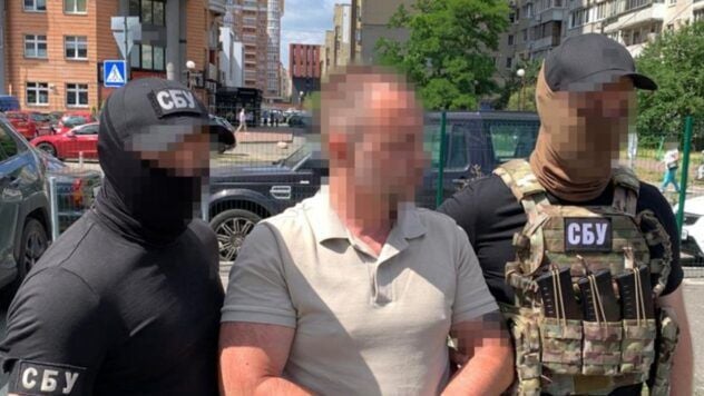 sbu hat das EX-Direktor der KGGA-Abteilung für die KGGA-Abteilung von 75 Millionen von 75 Millionen inhaftiert. Inhaftierte die Ex-Regisseurin der Abteilung für soziale und erfahrene Politik der Kyiv City State Administration, die verdächtigt wird, Haushaltsfonds zuzuweisen. </p>
<p> Dies wurde vom SBU Press Service gemeldet. UAH für Palliativpflege schwer krank. Im Frühjahr dieses Jahres enthüllte die SBU die ersten beteiligten Personen – zwei stellvertretende Leiter der Kyiv City State Administration, den Leiter des psychiatrischen Krankenhauses der Hauptstadt und ihres Komplizens. </p>
<p> Beobachten Sie jetzt </p>
<p> nach der Untersuchung, sie haben <strong> Budgetfonds </strong> zugewiesen, die Kiew mit unheilbaren Krankheiten unterstützen. </p>
</p>
<pDie Untersuchung sammelte Beweise in Bezug auf den Ex-Kopf der spezialisierten Abteilung des staatlichen Institution der Kyiv City, die 2022–2025 eine Position innehatte und Mitorganisator war. Programme ” </p>
<p> Nach seiner Führung wurden Vereinbarungen mit kontrollierten Unternehmen abgeschlossen, die kostenlos, Lebensmittel und Dienstleistungen schwer krank sein sollten. Stattdessen wurde die Hälfte der Haushaltsfonds für die Miete und den Kauf von Elite -Autos und Immobilien aufgewendet, als die Strafverfolgungsbeamten installierten. </p>
<p>Um den Betrug zu verbergen, bildeten die Angreifer das erworbene Eigentum angeblich für die Bedürfnisse von Patienten und fälschten die Berichtsdokumentation. </p>
<p> nahm auch drei Vertreter der Unternehmensfirmen inhaftiert, die waschen ” Das gestohlene Geld unter dem Deckmantel der Bereitstellung von kostenlosen Dienstleistungen und Bargeld wurde an die Organisatoren überwiesen. Programme ” </p>
<p> basierend auf neuen Beweisen, dem Ex-Direktor der Kyiv City State Administration und drei Unternehmern, die nach Teil 5 der ART durch den Verdacht kontrolliert werden. 191 des Strafgesetzbuchs der Ukraine (Aneignung, Unterschlagung von Eigentum oder Beschlagnahme durch Missbrauch der offiziellen Position, die von einer organisierten Gruppe unter Bedingungen des Kriegsrechtes in einem besonders großen Maßstab begangen wurde). </p>
<p> Das Problem der Auswahl einer vorbeugenden Maßnahme wird nun entschieden. Angreifer <strong> steht mit einer Beschlagnahme von Eigentum </strong> gegenüber 12 Jahren Gefängnis. Der gleiche Artikel qualifizierte Verbrechen von der Seite “ Schatten ” Der Kurator des Kyiv City State University Department, das im Ausland verborgen ist. </p>
</p>
</p>
<h3> Verwandte Themen: </h3>
<p> kggarupsi</p>
<!-- relpost-thumb-wrapper --><div class=