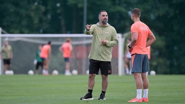Beshiktash & ndash. <strong> Beshiktash </strong>–<strong> Miner </strong> In der zweiten Runde der Qualifikation der Europäischen Liga der Saison 2025/26 ist für <strong> am 24. Juli geplant. Park in Istanbul (Türkei). </p>
<p> Der Beginn des Spiels – <strong> Bei 21:00 Kyiv -Zeit. </strong> </p>
<p> Match Besiktash – Shakhtar, wo man sich das Spiel der Black Eagles und Bergleute in der Qualifikation der Europa League ansehen kann. -Shakhtar: Wo kann man </h2>
<p> Fans sehen, wie das Spiel auf der Online-Fernsehplattform <strong> Kyivstar TV in der Luft in der Luft sehen kann. </strong> </p>
<p> Das Entwicklungsspiel der Europäischen Liga wird im KS TV/European Cup verfügbar sein. Das bulgarische Schiedsrichterteam unter der Leitung des 39-Jährigen <strong> George Kabakov. </strong> </p>
<p> Er wird von Martin Margaritov und Martin Venev unterstützt. Radoslav Gijenov wurde zum Reserve -Schiedsrichter ernannt. </p>
<p> Die VAR wird für <strong> Dragomir Draganov verantwortlich sein, der Nikola Popov hilft. Der Gewinner einer Zwei-Spiele-Konfrontation wird in der nächsten Runde mit einem Team spielen, das im Qualifikationsspiel der Champions League zwischen den Rangers (Schottland) und Panatinaikos (Griechenland) verliert. Gallen (Estland). </p>
</p>
</p>
<h3> verwandte Themen: </h3>
<p> besiktasheliga europäisch -featralshakhtar</p>
<!-- relpost-thumb-wrapper --><div class=