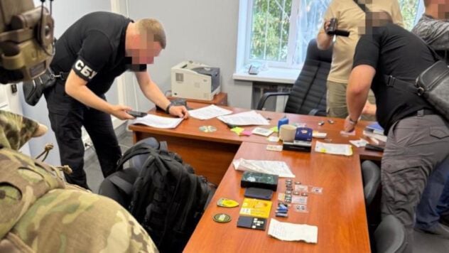 Die Stellvertreter von Khristenko wurde verurteilt. /> < /p> </p>
<p> Der stellvertretende Stellvertreter des verbotenen Opzh -Fedors Khristenko wurde wegen Staatsverrats verurteilt. Nach Angaben der SBU war er ein Top -End -Agent des russischen FSB (wohnhaft) und war für die Stärkung des russischen Einflusses auf das nationale Anti -Korruption -Büro der Ukraine verantwortlich. </p>
<p> <l2> Der Fall des stellvertretenden Volkes über den stellvertretenden Fedor Khristenko, der nach Beginn der vollen Invasion der Russischen Föderation nach Beginn der vollständigen Invasion der Russischen Föderation aus der Ukraine weitergeht. </p>
<ul>
<li> h. 2 EL. 28, Teil 1, Teil 2 von Art. 111 (Staatsverrat, der durch eine vorläufige Verschwörung einer Gruppe von Personen unter Bedingungen des Kriegsrechtes begangen wird); </li>
<li> h. 2 EL. 369-2 (Missbrauch des Einflusses). </li>
</ul>
<p>Nach Angaben der SBU -Ermittler wurde Khristenko während der Zeit von Yanukowitsch von der FSB rekrutiert und steht nun in enger Kontakt mit Yuri Ivanyushchenko (bekannt als Yura Enakievsky), der im FSB und &#8220 lebt. Look ” Aus den russischen Sonderdiensten für “ DPR ”. </p>
<p> Jetzt sehen sie </p>
<p> auch ein verbundener Mitarbeiter von Armen Sargsyan (bekannt als Armen Gorlovsky), der zu Beginn 2025 an einer Explosion in einem der Wohnkomplexe Moskaus starb. </p>
<p>Es wurde festgestellt, dass Khristenko während der Revolution der Würde die Aufgaben der FSB aktiv ausführte: Er beteiligte kontrollierte private Träger, um die sogenannten Titel zu transportieren. </p>
<p> Es ist auch bekannt, dass Khristenko in engem Kontakt mit dem Teil der NABU -Führer steht. Unter ihnen — Einer der Chefs der interregionalen Abteilungen der Detektive des Büros Ruslan Magamedrav, der heute wegen des Verdachts, mit der Russischen Föderation Geschäfte zu machen, festgenommen wurde. </p>
<p> Der Stellvertreter der Menschen hat diesen Detektiv seit dem Zeitpunkt der gemeinsamen Studien an der Universität von Donezk gekannt. </p>
<p>Ein weiterer seiner Kontakte — Dies ist der Leiter der NABU -Detektiveinheit Alexander Skomarov. Die Ermittler sagen, dass Skomarovs Frau im Jahr 2022 während einer umfassenden Invasion ins Ausland zu einem Auto von Zhenya Khristenko ging. </p>
<p>— Skomarov nahm an dem Wettbewerb an der Spitze einer anderen Strafverfolgungsbehörde der Ukraine teil. Wirtschaftssicherheitsbüro. Die Untersuchung ergab, dass der ukrainische Geschäftsmann Igor Kolomoisky im Falle des Wettbewerbs hoffte, dass Skomarov als neuer Leiter der BEB zur Schließung des Strafverfahrens gegen ihn beitragen würde. Die relevanten Informationen wurden durch den Nachweis der Korrespondenz von Kolomoisky mit einem seiner Untergebenen bestätigt, — In der Nachricht heißt es. </p>
</p>
<p> Zwei NABU -Detektive, untergeordnet zu Skomarov, half auch, Gennady Bogolyubov &#8212 zu entkommen; Khramenko organisierte den Kholomoisky -Geschäftspartner, und Khristenko organisierte den Sonderbetrieb. </p>
<p> Während der Durchsuchung der nabu -kriminellen Vertragspartner wurde das NABU -Strafverfahren insbesondere die Dokumente der unausgesprochenen Überwachung der Angeklagten sowie die Profile der Kandidaten für die Detektive des Büros auf den Russianeinfluss und die Systeme von Systemlücken aus dem Ministerium festgestellt. Integrierte Maßnahmen zur Festlegung aller Umstände der möglichen Agentendurchdringungen der russischen Sonderdienste in das National Anti -Corruption Bureau. </p>
</p>
</p>
<h3> verwandte Themen: </H3> Krieg im ukrainischen -Deghavna Zrandanaburosai Deputrian Propagandasbufsb</p>
<!-- relpost-thumb-wrapper --><div class=